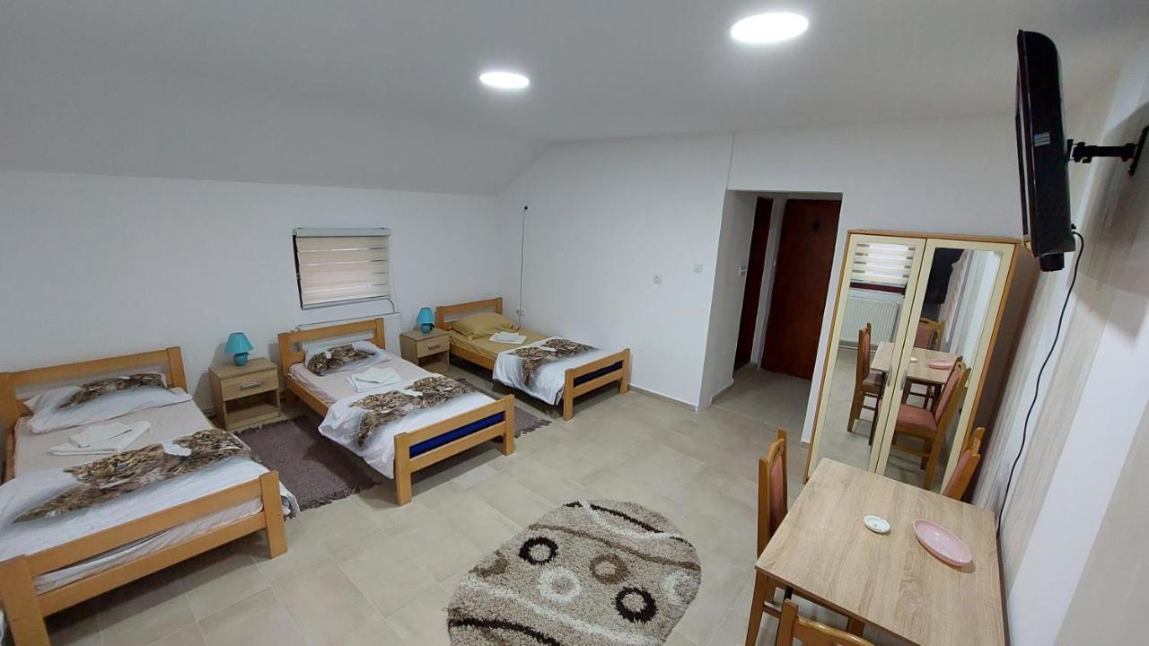 Rooms Stefan Subotica Luaran gambar