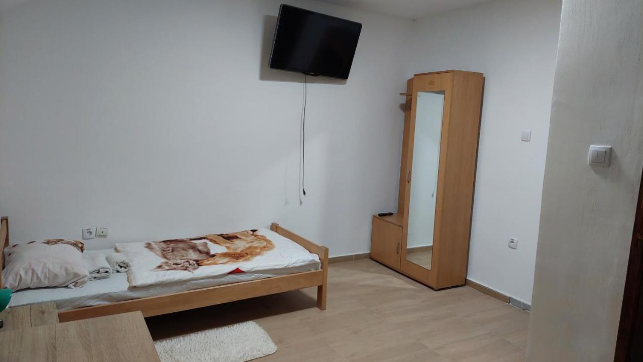 Rooms Stefan Subotica Luaran gambar