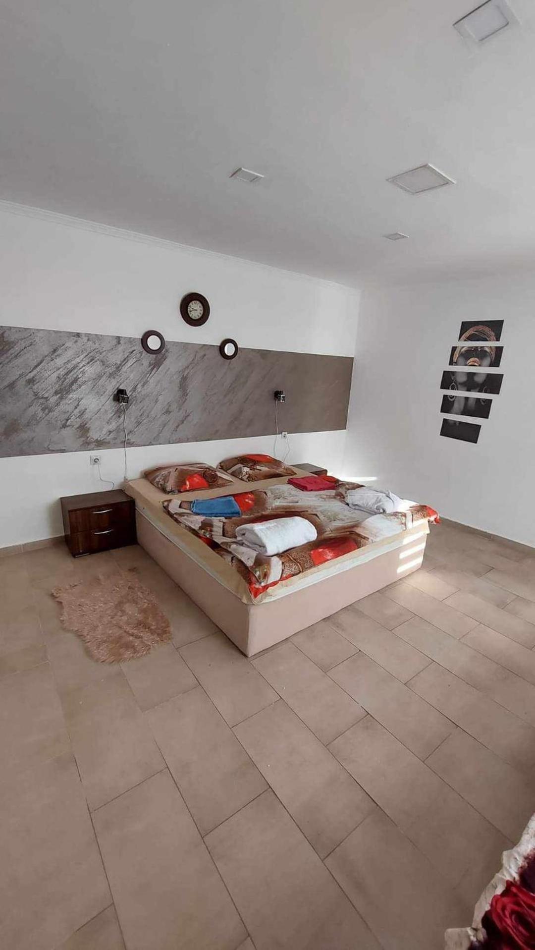 Rooms Stefan Subotica Luaran gambar